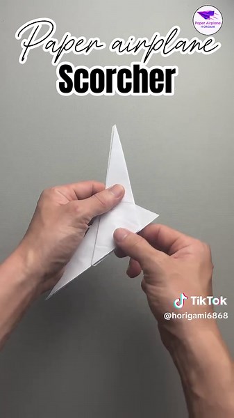 Fácil Instrucciones para Doblar un Avión de Papel