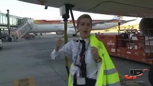 👨‍✈️👩🏼‍✈️ Madrid to Paris in the Cockpit of IBERIA🇪🇸 A320 🎥 WATCH 1HR VIDEO🔛 https://youtu.be/Z2FbGpfOQ0c ====================== #avgeek #justplanes #pilots #pilotlife #cockpit #flightdeck #pilotsview #pilotsviews #cockpit #cockpitview #cockpitcrew #piloteyes #femalepilot #pilotsofinstagram #airbuslovers #a320lovers #a320 #iberiacrew #iberia #madridairport #parisorly | Just Planes