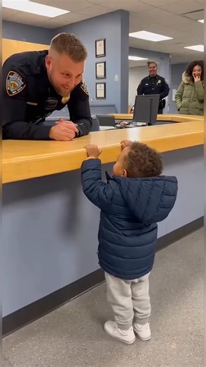 “I lost my wife” 😂😂💯 | Shuffle Smile