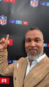 Patrick Esume | Die 🐈‍⬛ ist aus dem Sack ✌🏽 @rtl_com … ich bin am Stizzel 😘 #rtlnfl #nfl #footballbromance #bromantiker #coachesume | Instagram