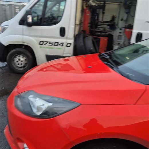 Check your treads. 📍🛞 Especially with winter here. 🥶 Its mild now but that will change. 💨 3 points waiting to happen if u get pulled over. Save the number ☎️ James 07584070023 | J's Budget Tyres