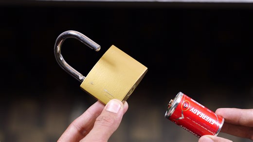 136K views · 569 reactions | Insane Way to Open Any Lock Without a Key! Amazing Tricks That Work Extremely Well | Homemade Creative | Facebook