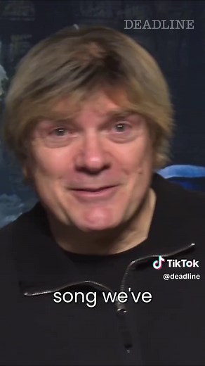 Simon Franglen Habla sobre 'Dream As One' de Miley Cyrus