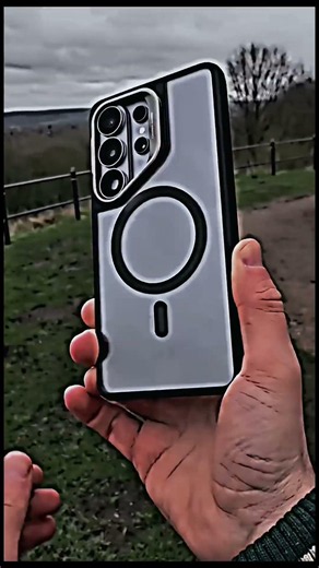 S26 Ultra vs iPhone 17 Pro Max – WHO Has Better Zoom? 👀