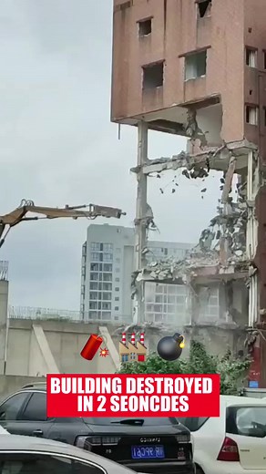 Building desteuction #destruction #demolition #building #fyp #wreckingball #wrecking #excavator
