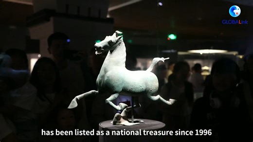 2026 is the Year of the Horse in the Chinese zodiac. In Chinese culture, the horse is more than an animal -- it symbolizes speed, responsibility and loyalty. Today, let's trace its "hoofprints" at the Gansu Provincial Museum. #yearofthehorse | 国务院新闻办公室