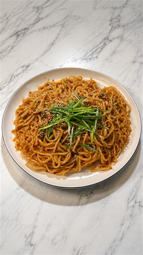 Garlic noodles with a savory homemade flavor
