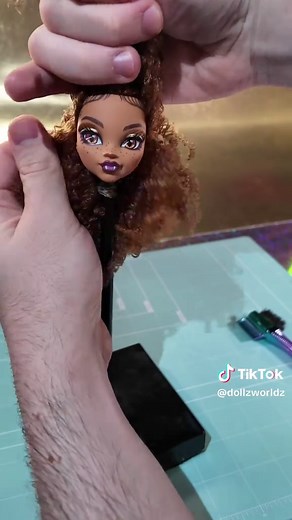 Clawdeen Curly Hair Reroot Part 2: A Creative Transformation