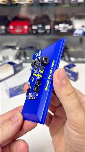 Tyrrell P34 No. 3 & No. 4 (1976) by Kyosho 1:64