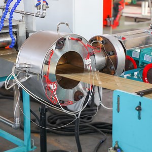 [Hot Item] Steel Wire Winding Belt Extrusion Line