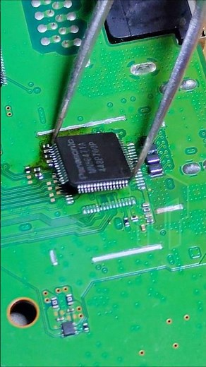 PS4 HDMI Encoder Replacement #hdmi #hdmiencoder #ps4hdmi #hdmirepair #ps4repair