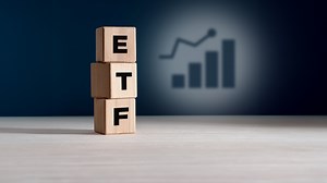 Analyse des flux mensuels - Octobre 2025 :  le marché des ETF UCITS atteint de nouveaux records, porté par les actions américaines et un regain d’intérêt pour les obligations