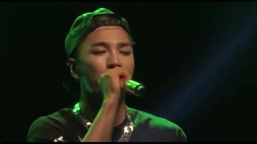 《眼鼻嘴》经典韩国歌曲韩文歌曲MV - 太阳TAEYANG