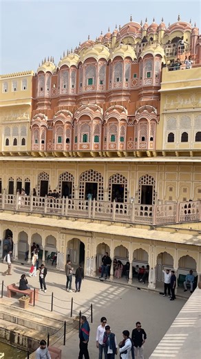 Jaipur Tour Vlog | Hawa Mahal & Royal Palaces | The Pink City Feels Magical ✨✨