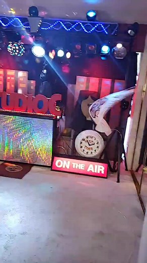 Chuck E Cheese Showroom Tour with Matt the Franchize!