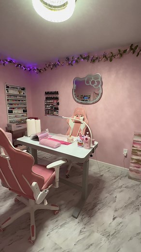 Hello Kitty Nail Salon Transformation | San Antonio Nails Video Tutorial