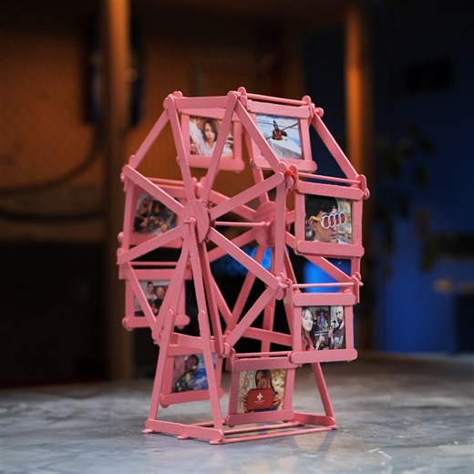 Popsicle stick DIY photo ferris wheel! 🎡 It's so cute! ❤️ | 5-Minute Crafts Play