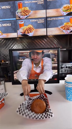 Zach King on Instagram: "Welcome to Kings Hot Chicken 🍗 🐓"