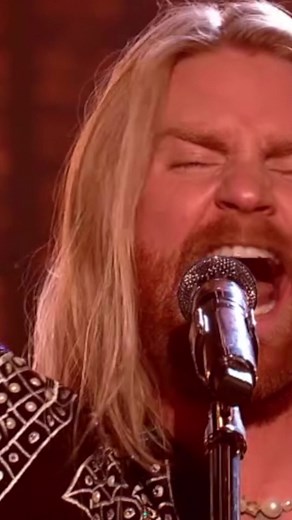 Sam Ryder Sings Queen Medley with Queen | TV Special Highlight