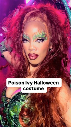 DIY poison ivy costume, here’s how YOU can do it yourself #Halloween #halloweencostume #halloweencostumeideas #poisonIvy #poisonivycosplay #poisonivy #dallasinfluencer | deja.zhane