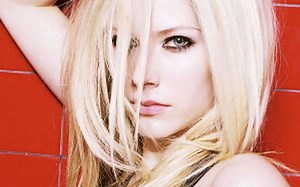 Avril Lavigne（艾薇儿） - Adia (替代版本)