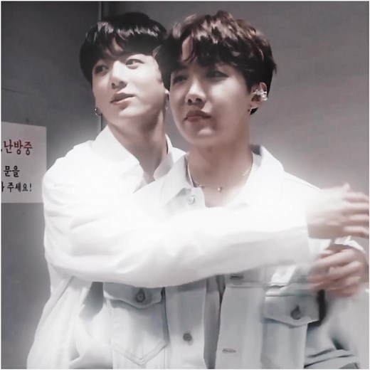mari te amo mariiii #hopekook