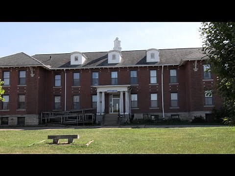 Curious Iowa: How did Edinburgh Manor become a haunted attraction?