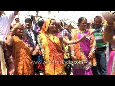 Grand 'baraat' procession of a Kumaoni groom