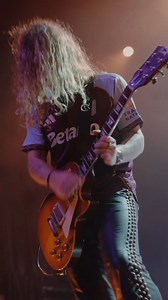 The Struts rocks! #WeWillRockYou | A Queen Of Magic