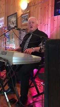 Ger Healy ( Singing Jarvey) When the Robins come Home