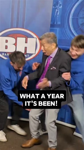 🍾 It's been a blast. Thanks for keeping it ❤️ and 💙. Let's do it all again in 2️⃣0️⃣2️⃣6️⃣. New episodes from Monday 5th January on BBC iPlayer 🎇 #NewYearsEve | BBC Bargain Hunt