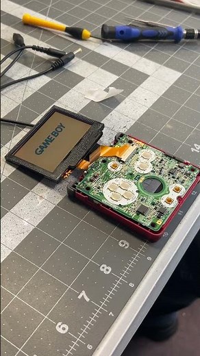 Repairing a Gameboy SP
