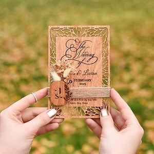 Floral Wooden Wedding Invitations & Gypsophila Flowers, Personalized Wedding Invitation, Hand Painted Wood Invitation, 4"x6" (10x15)cm 100% Birch Tree, Easy Personalization, 5 Different Color Options