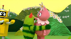 1.4K views · 76 reactions | Hugs are fun! We hope that your holiday weekend is full of lots of hugs! Spending time with family and friends is the best! Make sure you leave them all with hugs and hugs and more hugs! Because they're fun! Just throw your arms out wide, wrap em around and squeeze tight! Hugs are fun, hugs are fun, hugs are FUN!!! | Yo Gabba Gabba | Facebook