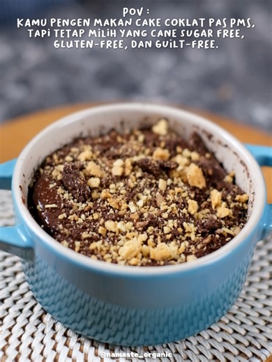 Mug cake banjir gula❌️ mug cake gluten free tanpa gula rafinasi✅️ Buat ciwi-ciwi yang suka craving manis pas lagi pms, jangan ditahan-tahan 🤪 tapi kasih asupan yang lebih bijak ajaa🥰 no guilty feeling, gluten free, dan tetep enak kayak si mug cake by Namaste ini 🥰🥰 asli dehh, bikinnya juga sat set tinggal tuang-tuang aja dah bisa menuhin bm kleann 🫶🏻 Bahan: 1 bks mug cake Sable Cau chocolate Cara Membuat: 1. Tuangkan mug cake mix ke dalam mug. 2. Tambahkan 45 ml susu. 3. Tambahkan minyak a