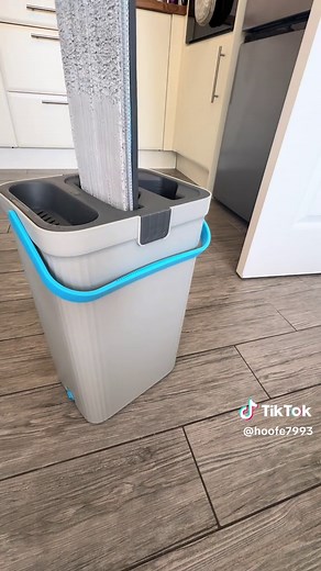 Minky flat mop review: clean and separate dirty water