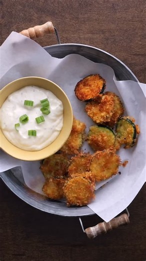 77 reactions · 3 comments | Super Crispy Fried Zucchini Chips...
