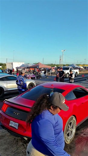 Mustang Roush vs Mustang GT #autos #mustang #roushperformance
