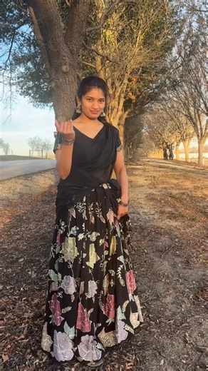 Kiranmayee 😍🇮🇳🇺🇸 on Instagram: "Maa Raju gari pelli chudandi mari 💍 Anaganaga oka Raju, aa Raju ante andhariki istam , thana pelli ante manandhiriki pandaga☺️ Eroje release Movie! Nenaithe full excited to watch🍿🎥🎬 Book the tickets Grab $5 OFF on Fandango 💸 👉 Use promo code: AOR-MOKSHA @mokshamovies @naveen.polishetty @kalyanshankar9 @meenakshichaudhary006 #anaganagaokaraju #naveenpolishetty #comedyking #sankranthi # TollywoodVibes FandangoDeals Bogi festival telugumovie USA premiere b