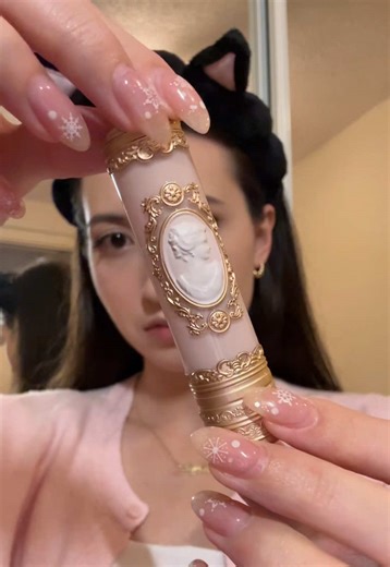 Exploring New Asian Makeup Techniques and Styles