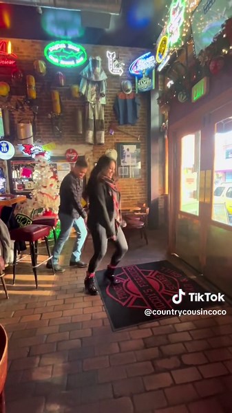 Darlin Line Dance to 'Pressure' by Arilennox