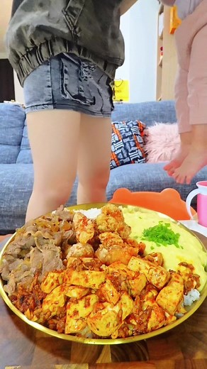 赤ちゃんの大食い動画！食卓の楽しみをシェア