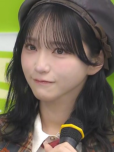 野口衣織ら「＝LOVE」がスマホで確定申告体験 e-Taxの利便性アピール 大谷映美里はふるさと納税デビュー🐈 確定申告の受け付けが来月から始まるのを前に、アイドルグループ「＝LOVE」のメンバーが「e－Tax」の利便性をアピールしました。 22日、東京都内の神田税務署で、「＝LOVE」の大谷映美里さんと野口衣織さんが、スマートフォンで確定申告ができる電子申告「e－Tax」を体験しました。 ＝LOVE 野口衣織さん 「タップするだけで精算してくれるのが、操作する側の負担が少なくて、すごく便利だと思いました」 また確定申告に必要な情報を「e－Tax」上に自動入力することができる「マイナポータル連携」の利用も呼び掛けました。 確定申告の受付は来月16日からの1カ月間です。 #野口衣織 #イコラブ #テレ朝NEWS #tiktokでニュース