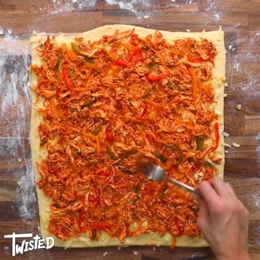 Enjoy savoury swirl bun in 4 different ways! | Twisted