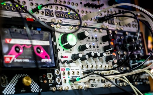 Mutable Instruments Warps – 入力サウンドを次元変換するメタ・モジュレーター