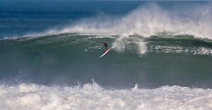 Watch 1 minute of the worst wipeouts from the Mexican Pipeline