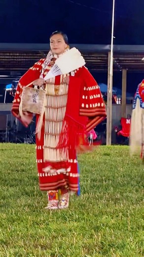 Lady’s traditional dancer🪶♥️ #indigenous #powwow #traditional #dance #beauty #culture #shorts