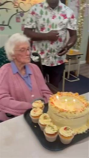 Happy birthday to Heather🎂 🥮 🍥 🥳 🎉 | Avalon Nursing Home