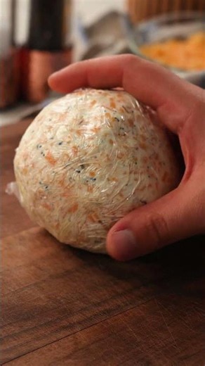 Everything Bagel Cheese Ball Recipe!