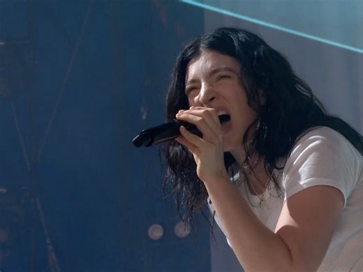 Glastonbury 2025: Lorde makes a bold move into a new era